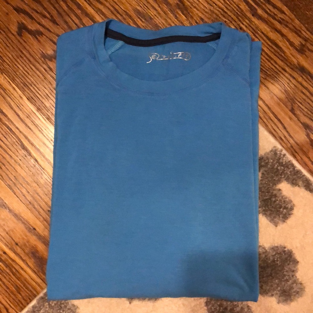 Free fly apparel men’s work out shirt